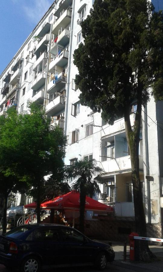 Naira Apartment Batumi Exterior foto